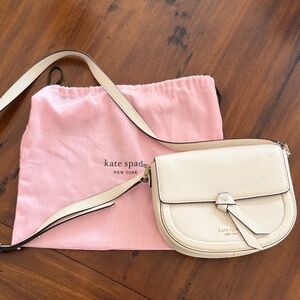 Kate Spade Beige Crossbody Saddle Bag with Dust Bag